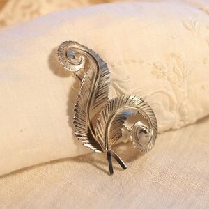 Vintage Giovanni Silver Tone Double Feather Pin Brooch